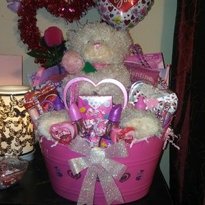 Little girls valentines Basket